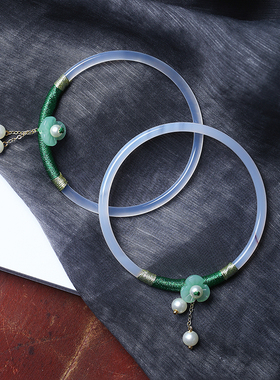 天然白玛瑙原创搭配叮当细条手镯