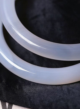 特价处理 天然白玛瑙手镯清货 女款玉髓玛瑙镯子饰品礼物