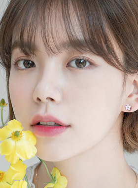 S999纯银小花耳钉少女个性小清新