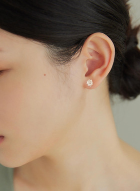 S999银莲花耳钉女养耳洞免摘复古