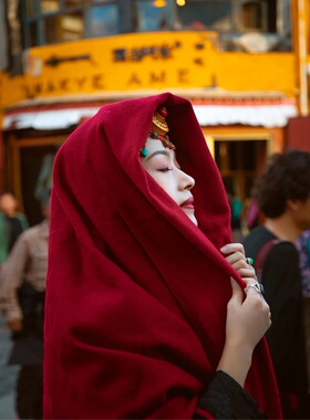 川西旅游穿搭披肩民族风复古酒红色围巾女新疆西藏旅行保暖外搭