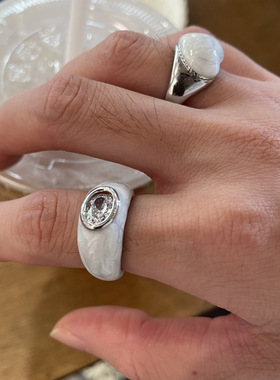 韩国时尚珠光白黑色滴油戒指爱心chic高级感简约叠戴食指指环