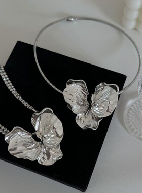 other金属合金锁骨链女花朵轻奢