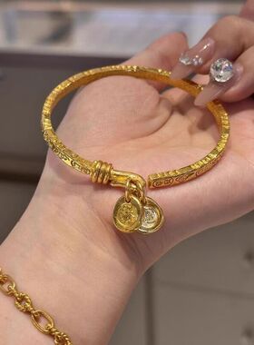 2026新款镀金吉言黄财神手镯女新款素圈镯子生日礼物送女友(现货)