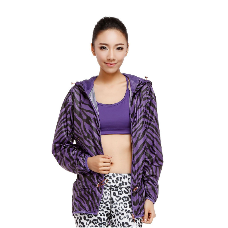QG 李宁女运动服连帽修身外套夏季新款风衣薄款透气皮肤衣 QG 李宁女运动服连帽修身外套夏季新款风衣薄款透气皮肤衣