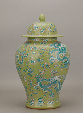 大清康熙年制款豆青五龙纹将军罐