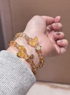 鸭子寓意财富在生命中顺畅流动