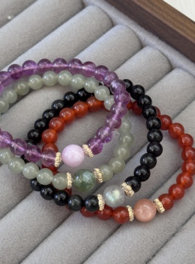 跟什么饰品叠戴都会很出彩！