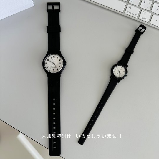 Japon CASIO Casio mini petite montre ronde simple rétro étudiant examen montre internet célébrité résine petite montre noire