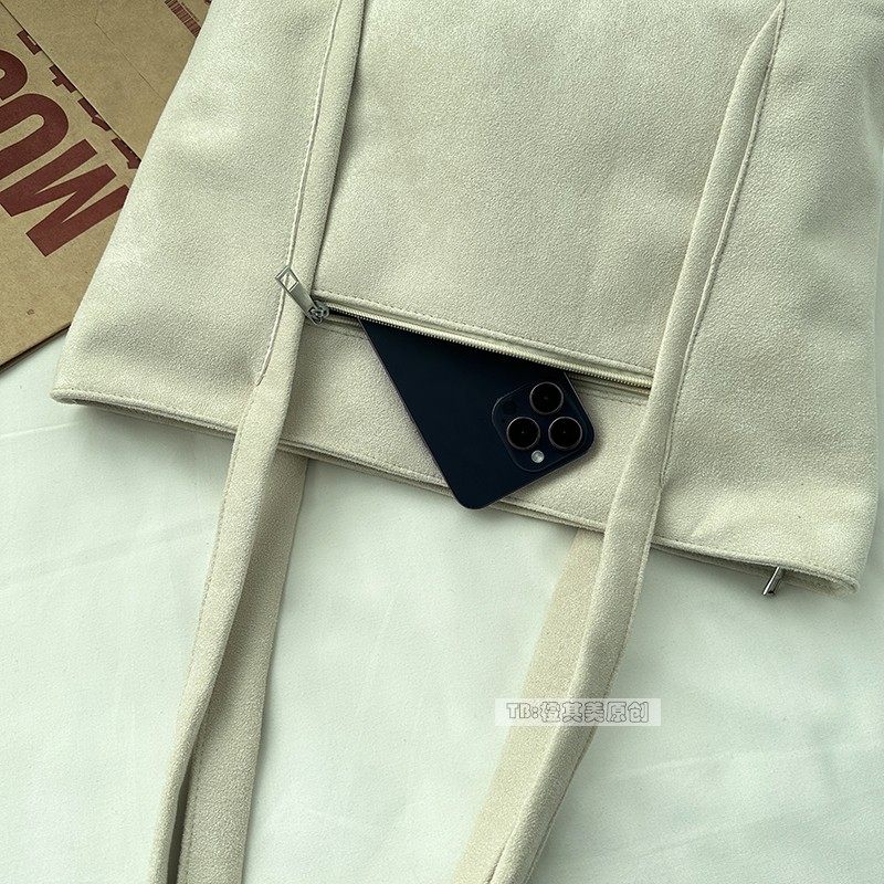 包包女2025新款秋冬单肩托特包女大容量通勤上课书包流行质感百搭,淘宝优惠券,粉丝福利购,淘宝优惠卷