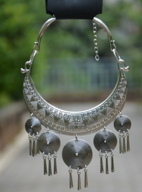 中国民族风特色少数民族彝族景颇族苗族儿童项圈项链舞蹈演出配饰