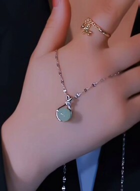 2026爆款银色小福袋女项链时尚百搭新中式轻奢吊坠项链女不掉色