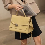 Небольшая дизайнерская вместительная и большая сумка через плечо, сумка на одно плечо, изысканный стиль, из натуральной кожи