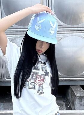 美式嘻哈红色兔子平沿鸭舌帽女夏季甜酷y2k辣妹百搭显脸小棒球帽