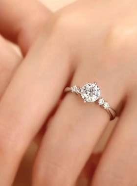 44【小星空】D色培育莫桑钻求婚订婚戒指礼物气质