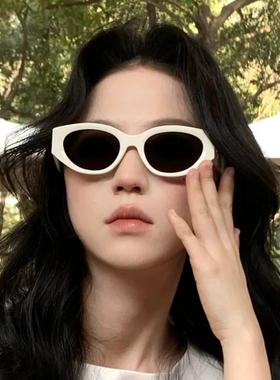 2025新款猫眼白色墨镜女