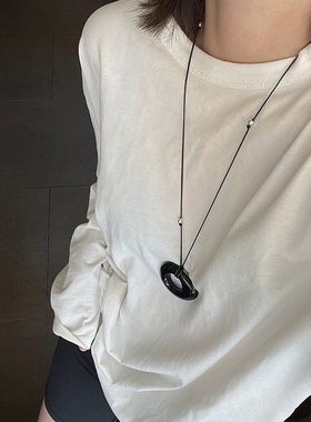 几何树脂吊坠长款黑绳项链女简约个性ins时尚气质百搭颈链毛衣链