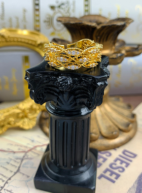 《顶楼》罗马蕾丝镂空雕花立体满钻戒指韩剧同款可调节开口戒指环