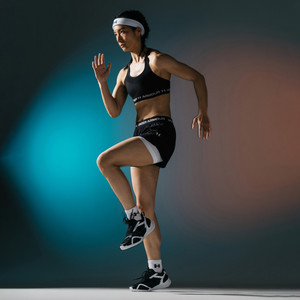 安德玛官方UA HeatGear®女子运动训练健身内衣-高强度1387231
