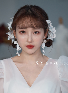 白色花苞花瓣新娘婚纱发夹套装