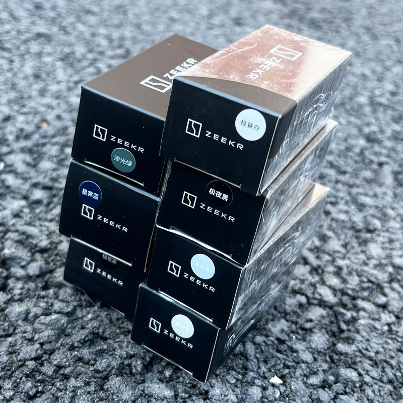 1/64极氪系列ZEEKR 001/009/X仿真摆件锌合金汽车模型收藏装饰