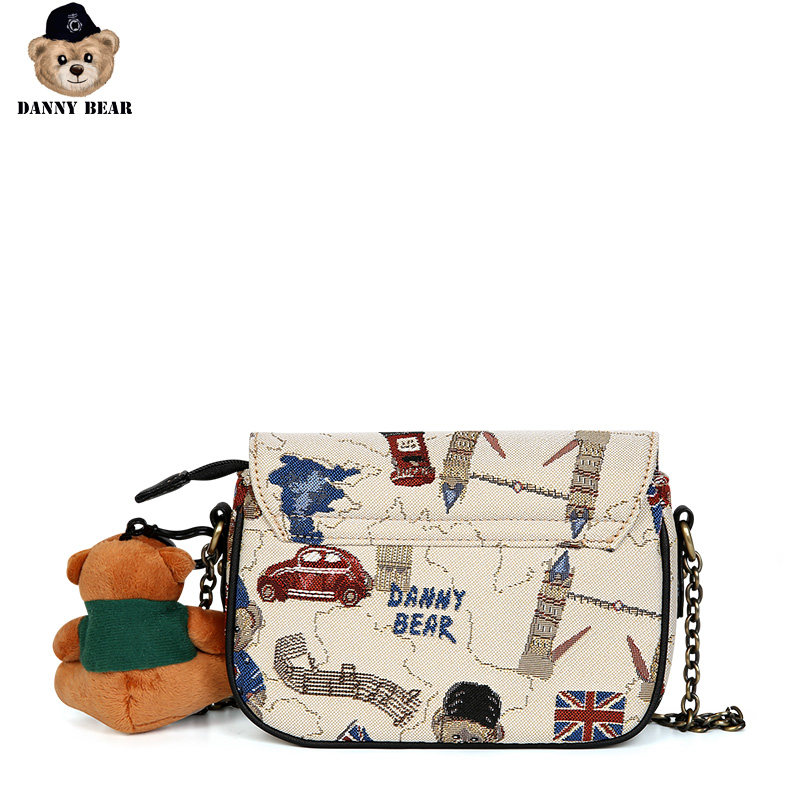 丹尼熊新款休闲英旅熊挂饰斜挎包 dannybear酷玛仕女士包袋