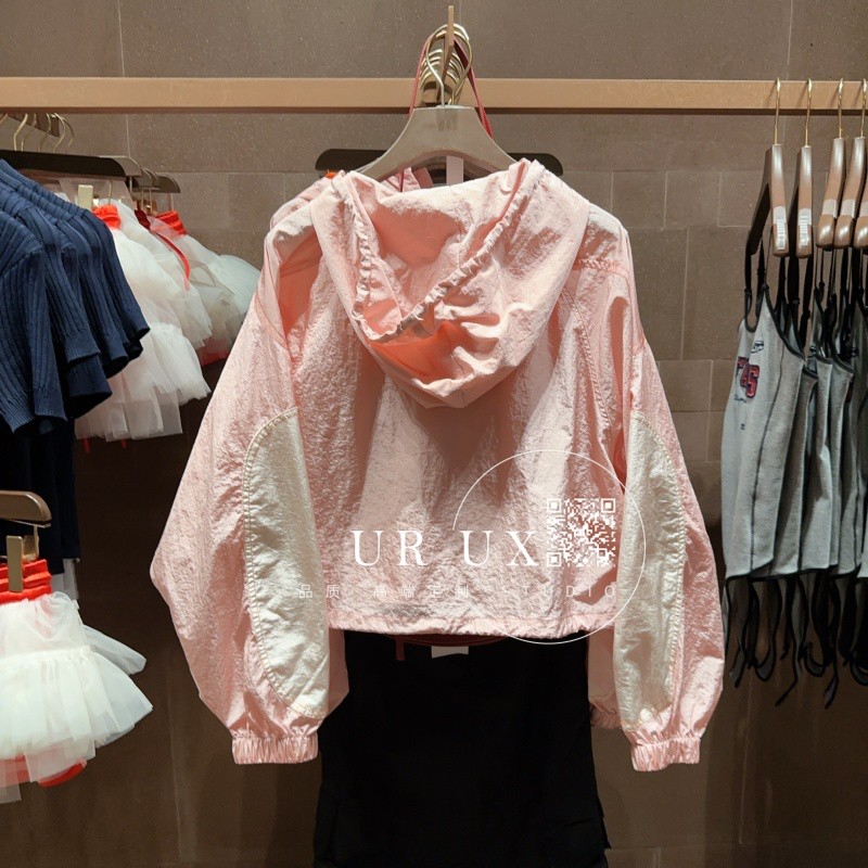 UR UX女装2025春新款都市百搭休闲运动连帽抽绳宽松罩衫衬衫外套 - 图2