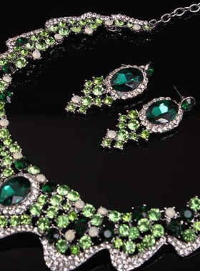 欧美夸张饰品绿宝石短款女假领子