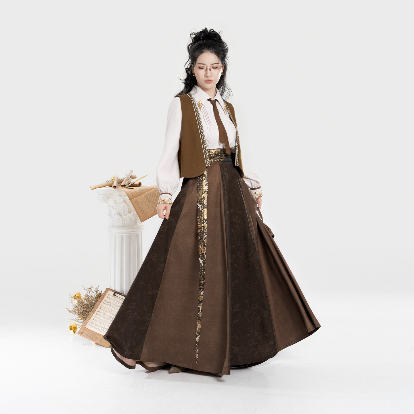 织造司[燕归山]新中式复古民族风绣花翻领衬衫马甲一片式八破裙女,淘宝优惠券,粉丝福利购,淘宝优惠卷