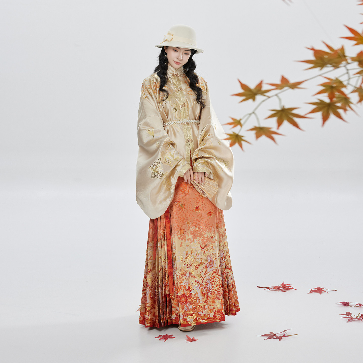 织造司[酿金秋]原创明制汉服秋日氛围感立领琵琶袖妆花织金马面裙,淘宝优惠券,粉丝福利购,淘宝优惠卷