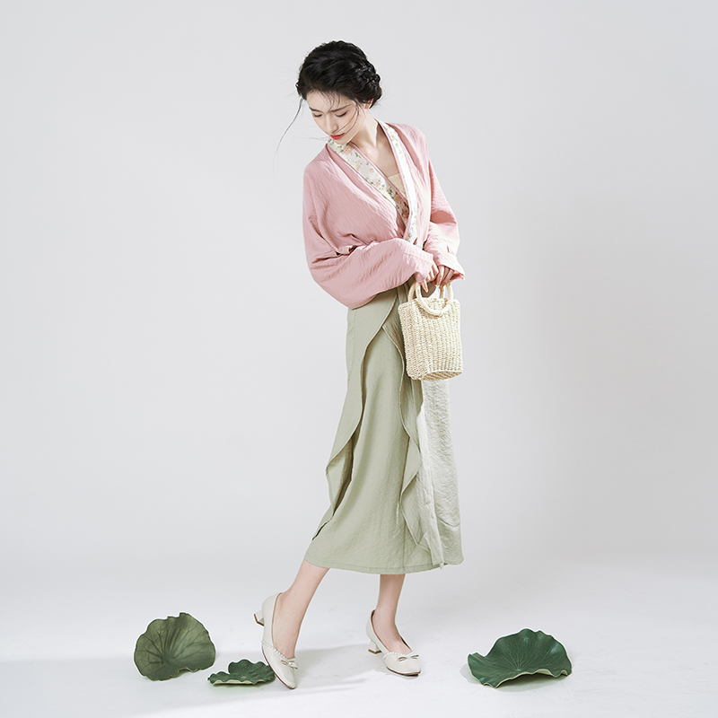 织造司原创宋制汉服妆花对交飞机袖