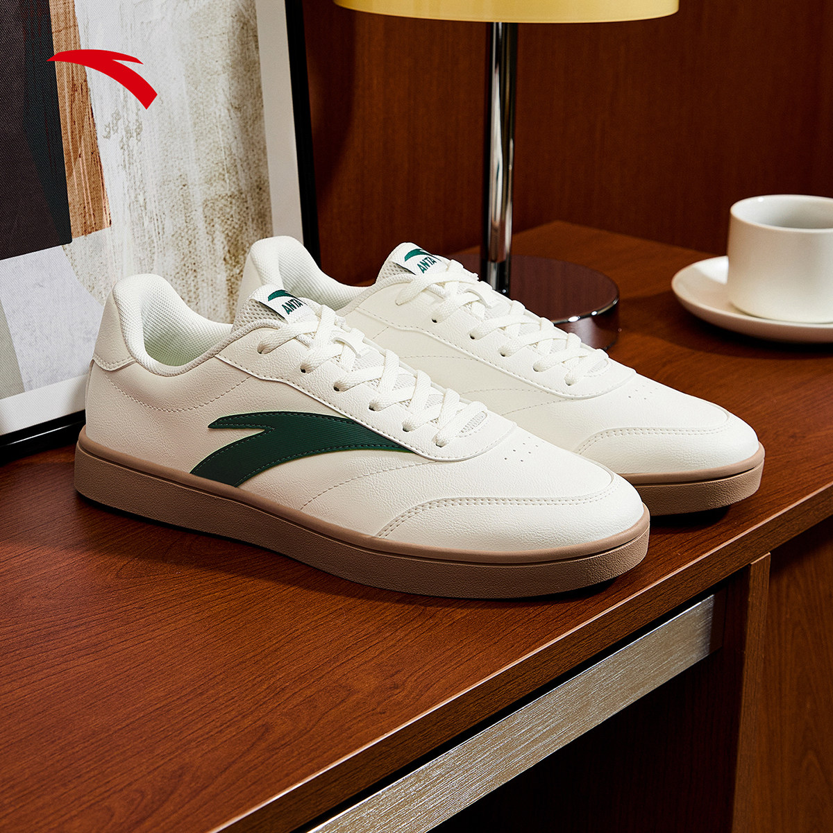 安踏活力板鞋男鞋2025冬季新款官方正品低帮薄底足球风休闲运动鞋,淘宝优惠券,粉丝福利购,淘宝优惠卷