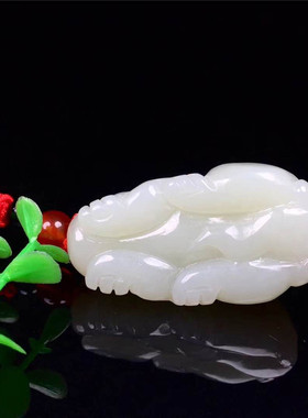 和田玉貔貅吊坠和田白玉貔貅玉坠