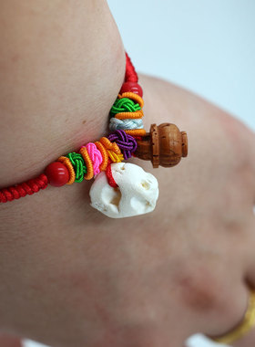 吴氏蓝之森那女款桃核桃木猪骨精