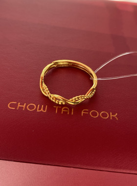 周大福双麻花扭结黄金戒指