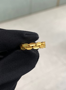 周大福ING新款双排圆圈黄金戒指