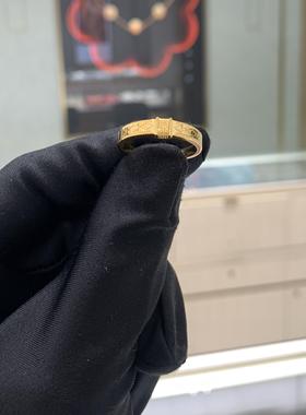 周大福几何菱形纹黄金戒指