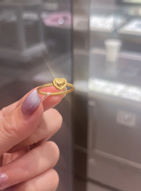 周大福小心心足金黄金爱心戒指