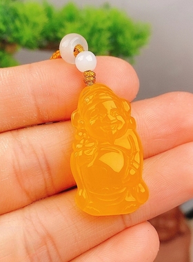 天然黄龙玉财神精美气质吊坠