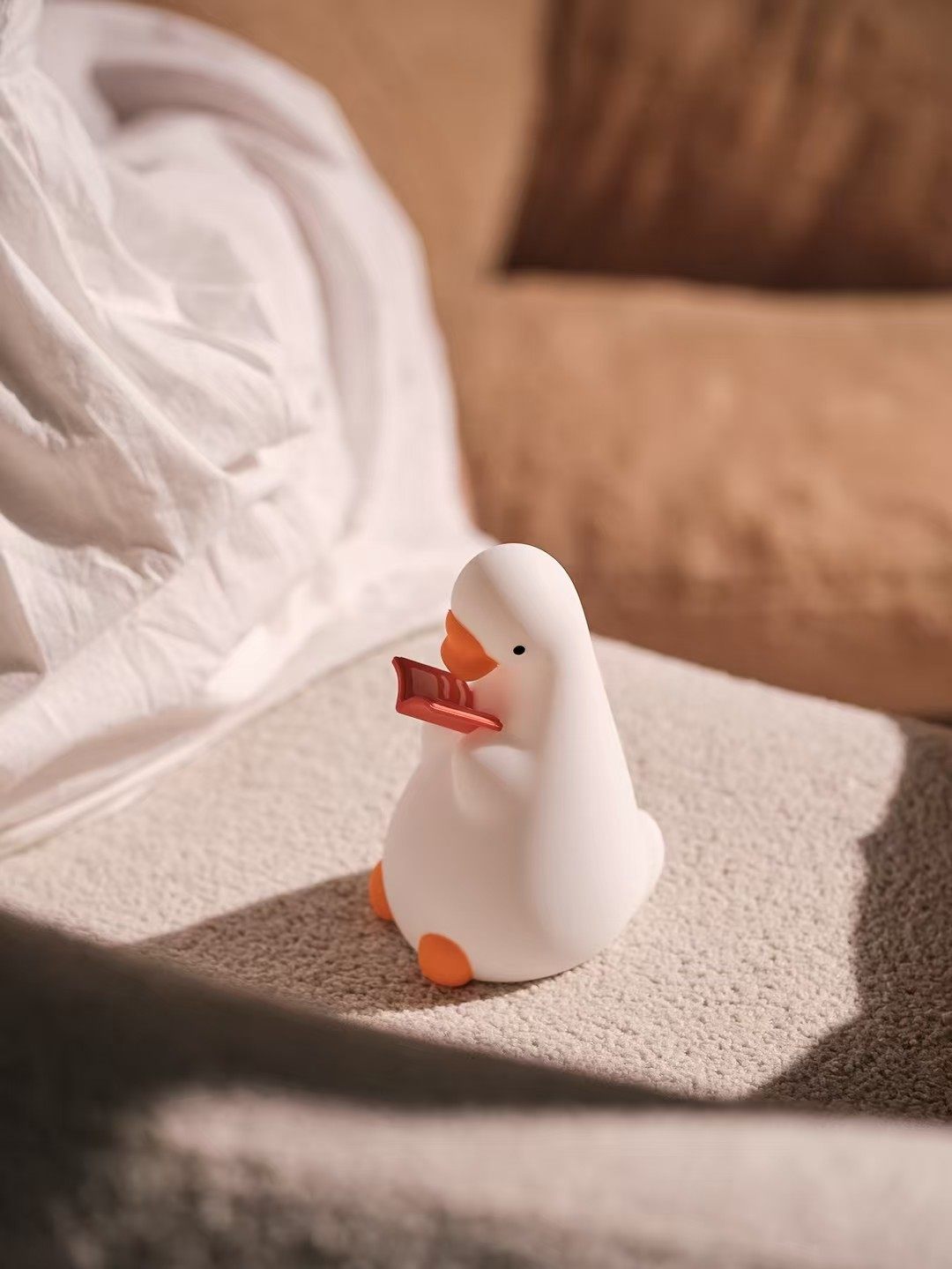 读书鹅拍拍小夜灯家居电视柜桌面摆件客厅卧室装饰可爱创意小礼物,淘宝优惠券,粉丝福利购,淘宝优惠卷