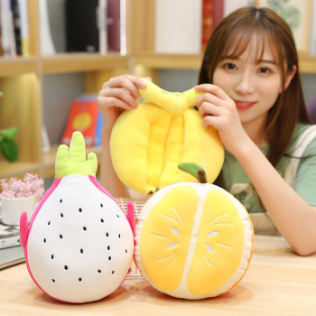 Simulation fruit plush toy ຫມາກນັດຫມາກໄມ້ແລະຜັກ strawberry ສີສົ້ມ doll wedding ຖິ້ມ doll catcher rag doll