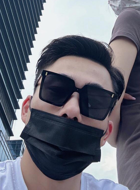 高级感米钉墨镜防紫外线男女情侣眼镜个性连体片大框方框太阳眼镜