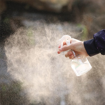 ຄວາມກົດດັນອາກາດ lockable ດອກ watering kettle ຄົວເຮືອນ watering kettle ນ້ໍາຂະຫນາດນ້ອຍສວນສວນ hand-pressure watering kettle sprayer ຊີ້ນ