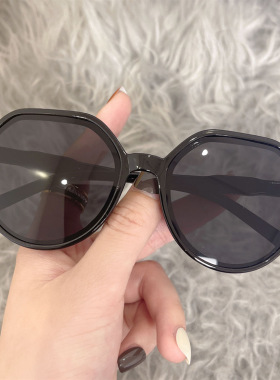 奶白色墨镜女2023新款网红爆款 ins风茶色太阳镜韩版时尚圆框眼镜