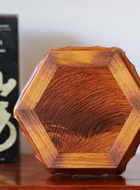 贡匠黄花梨底座工艺品摆件