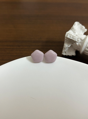 FEN手作可爱云朵造型耳钉女白色树脂几何立体耳饰新款