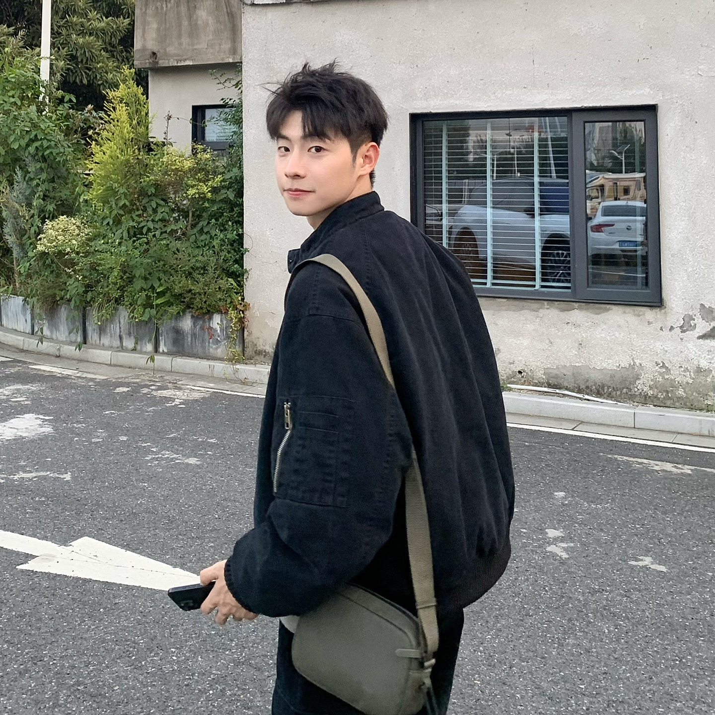 黑色短款巴恩风轻薄羽绒服男款2025新款冬季工装夹克加厚保暖外套,淘宝优惠券,粉丝福利购,淘宝优惠卷