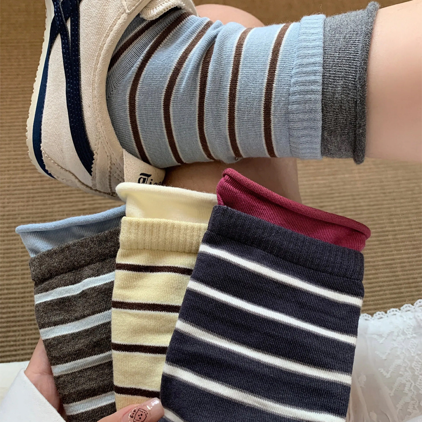 日系袜子女春秋韩系条纹堆堆袜无骨卷边中筒袜ins撞色少女感棉袜,淘宝优惠券,粉丝福利购,淘宝优惠卷