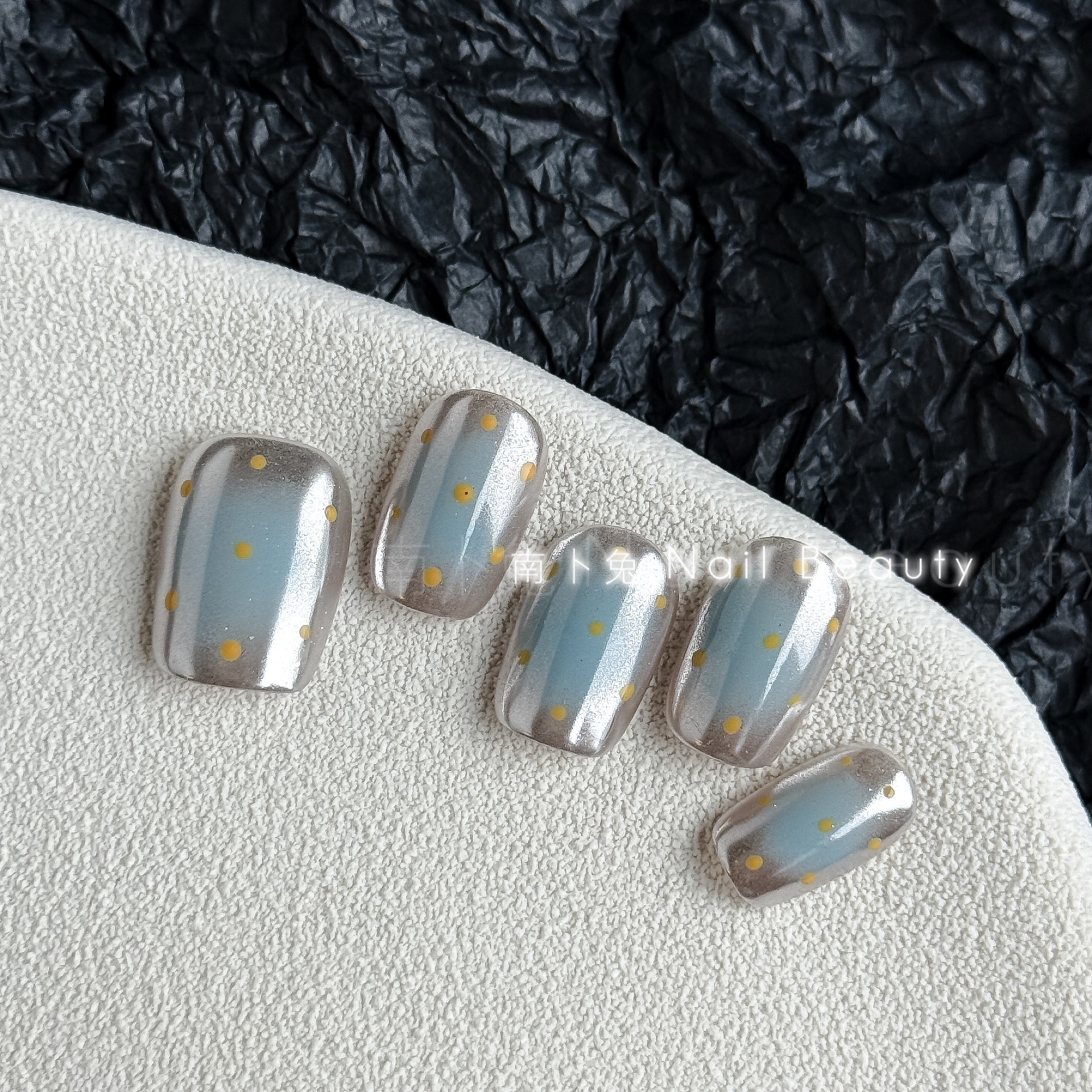 短款日常显白魔镜粉蓝色腮蓝波点光疗纯手工穿戴甲可拆高级感成品,淘宝优惠券,粉丝福利购,淘宝优惠卷