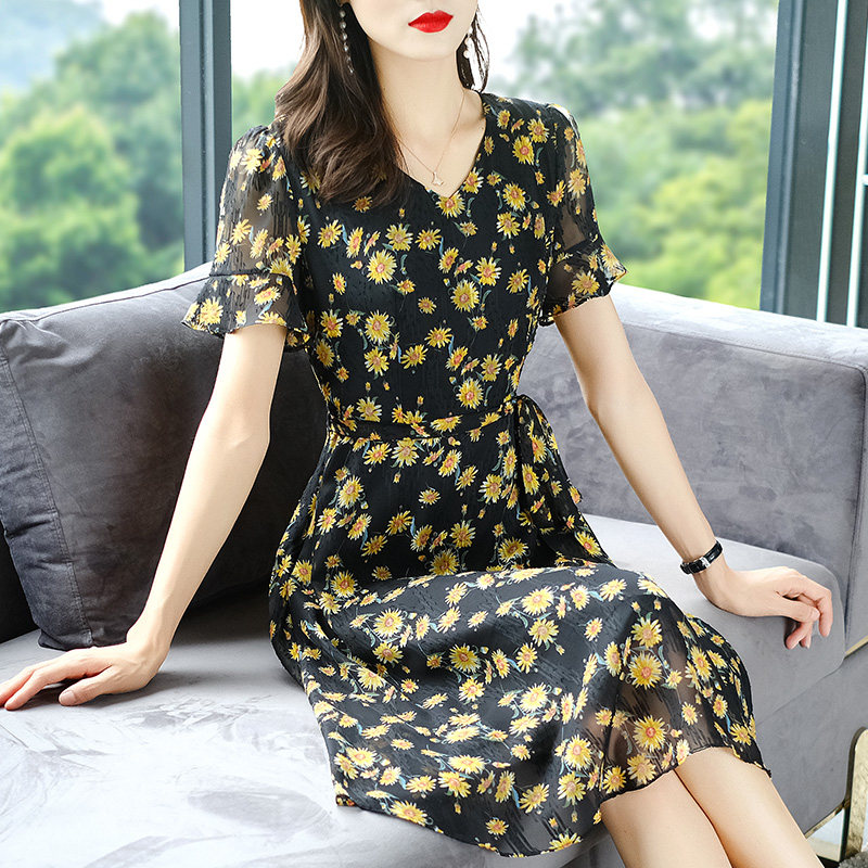  爱朴女装大码女装